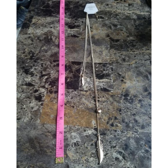 Double Necklace With Two Feather Pendants + Heart - Picture 2 of 2